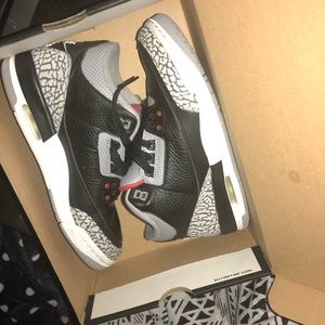 Jordan 3s size 6.5